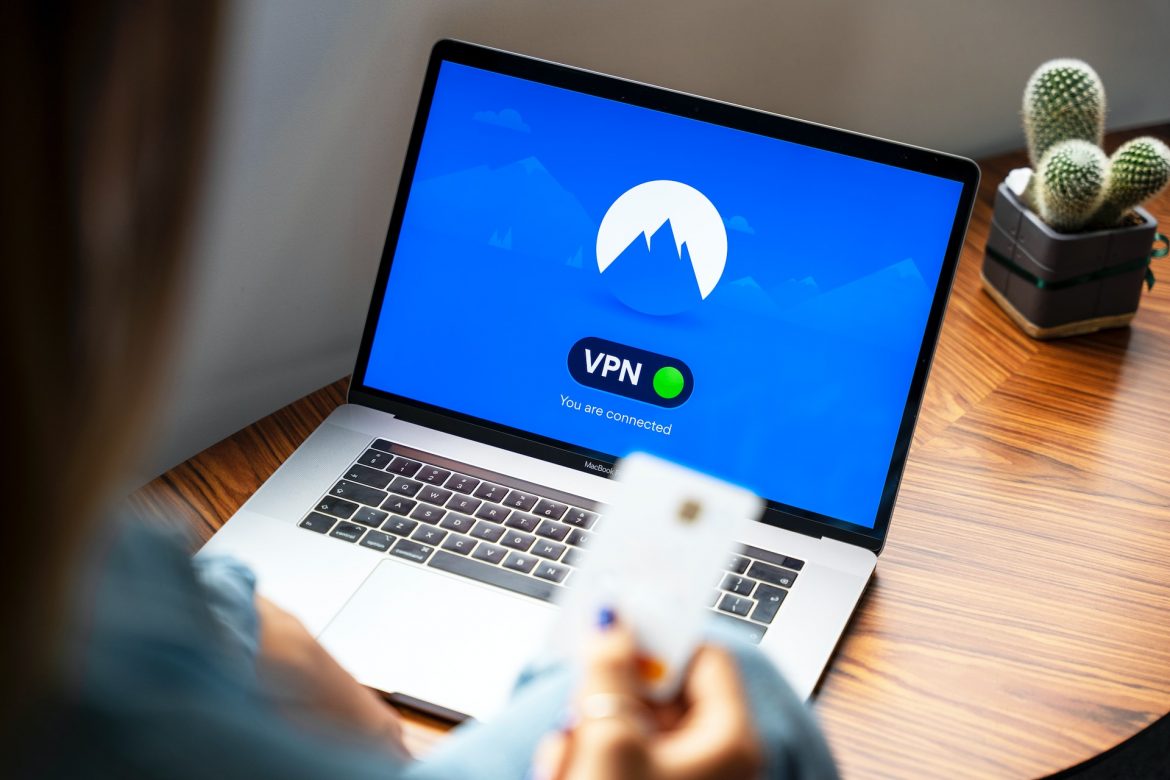 Navigazione Sicura: Scopri le Top VPN Gratis per Smartphone e PC nel 2023